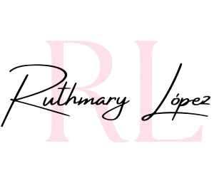 Logo Ruthmary Lopéz  | Blanco